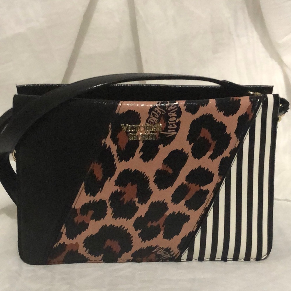 Victoria’s Secret Crossbody Bag NWOT - Picture 3 of 10